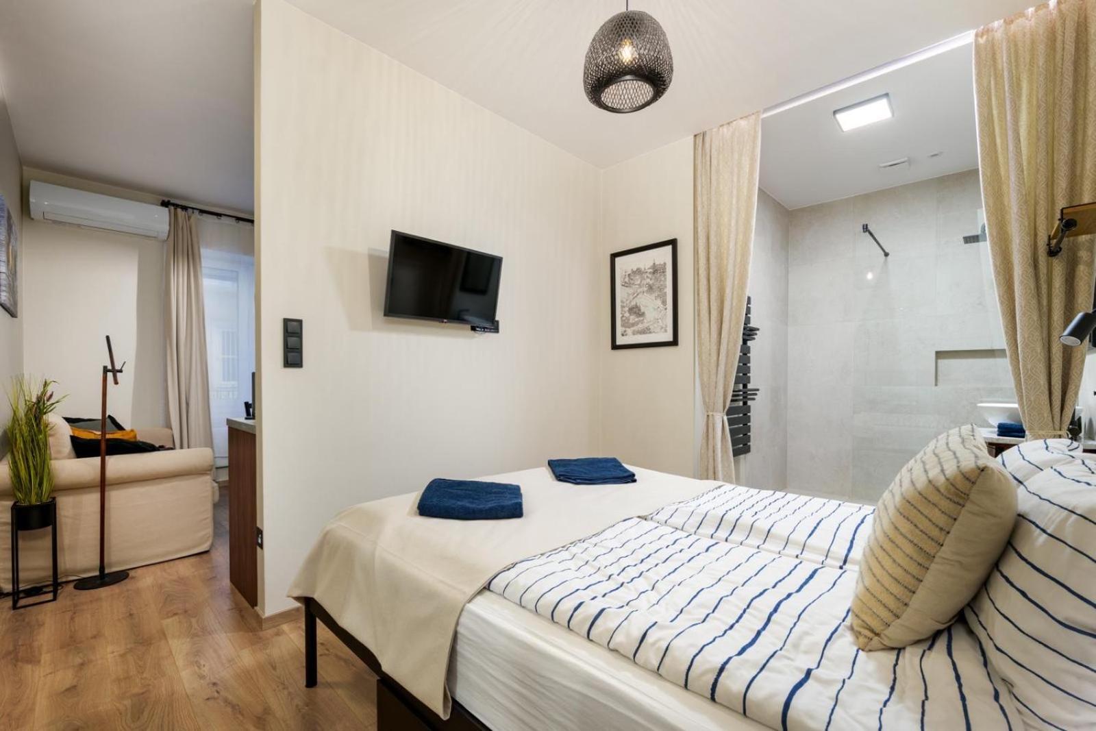 Secret Cave Premium Central Apartment Budapest Exterior photo
